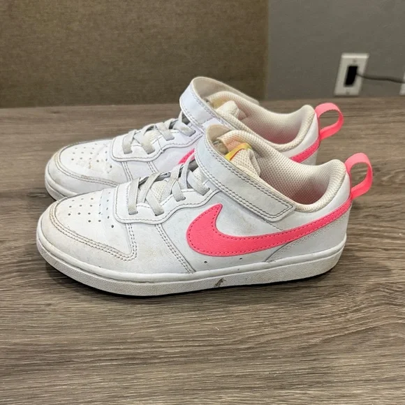 Nike Kids' Sneakers in White and Pink - Picture 1 of 6